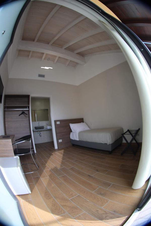 Villoresi Rooms Castano Primo Extérieur photo